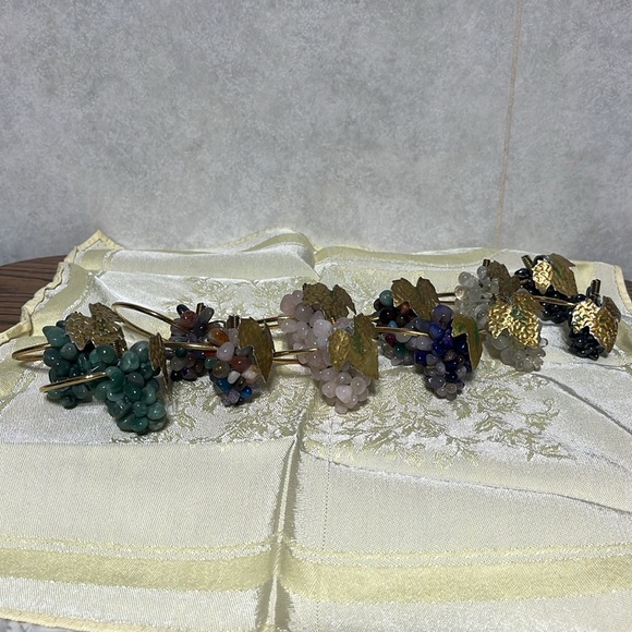 Set of 12 natural stone and brass grape cluster napkin rings mcm boho - Picture 11 of 16